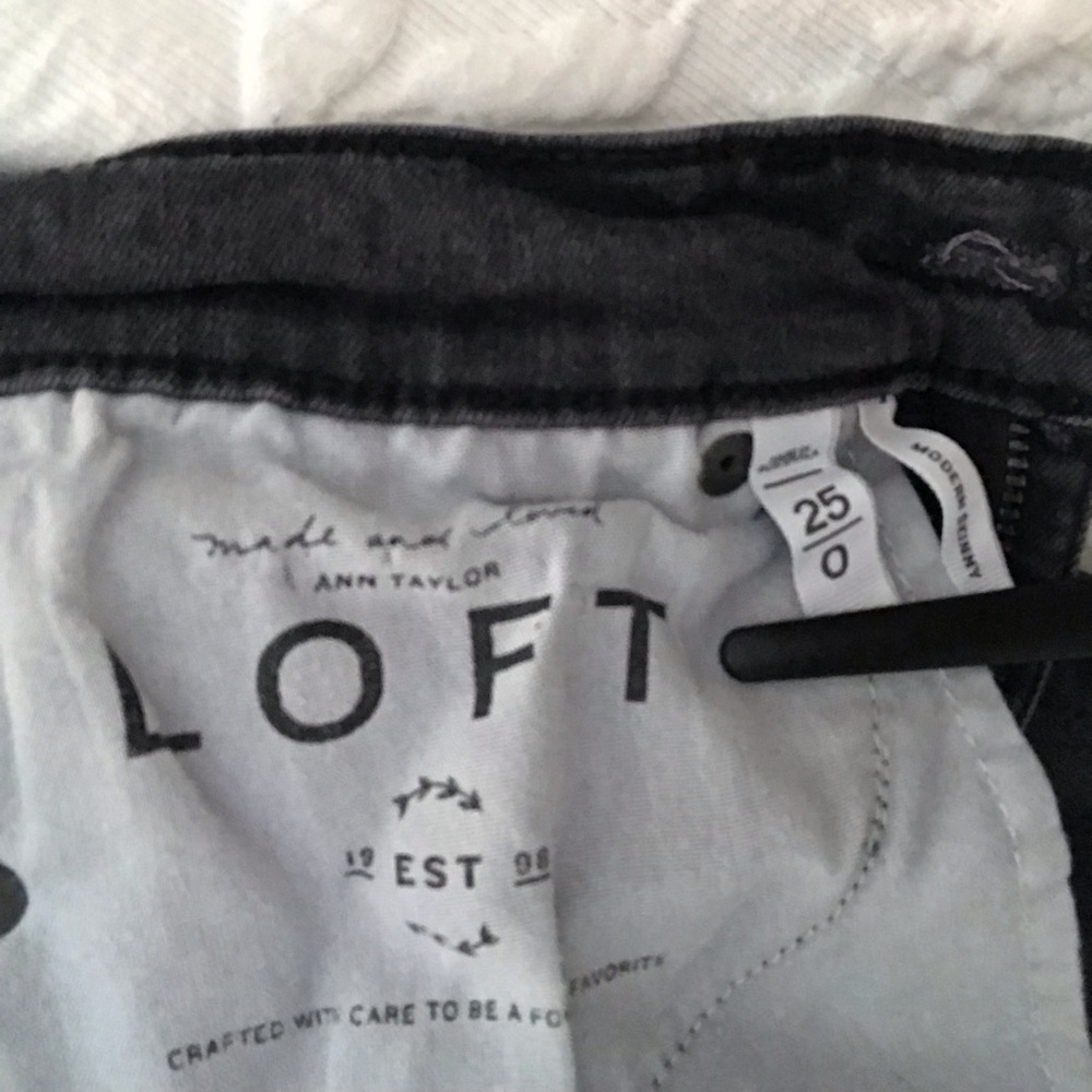 Loft Modern Skinny Jeans in Washed Black